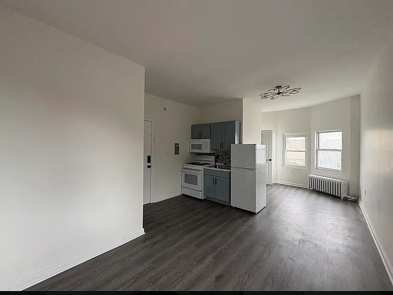103 Camden St — Photo 2