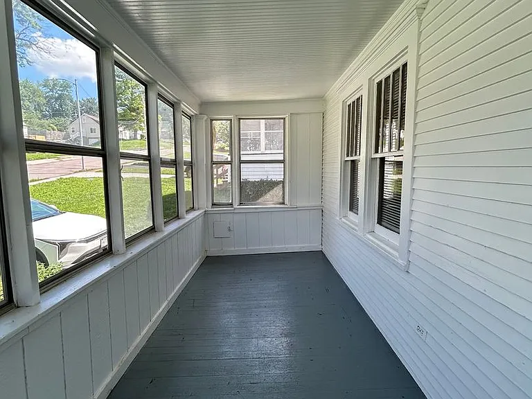 3516 N 47th Ave — Photo 4