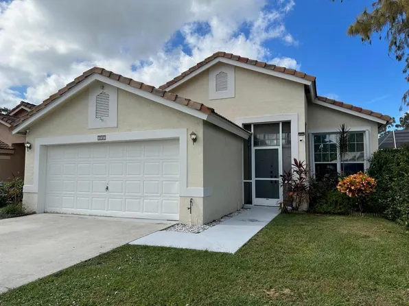 717 Lake Wellington Dr, Wellington, FL 33414