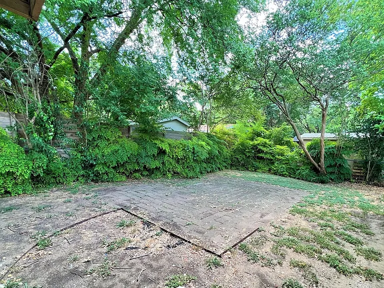 5011 Finley Dr — Photo 22