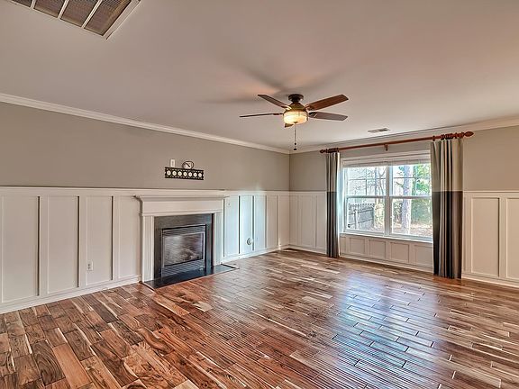 5th image of 224 Allenbrooke Way