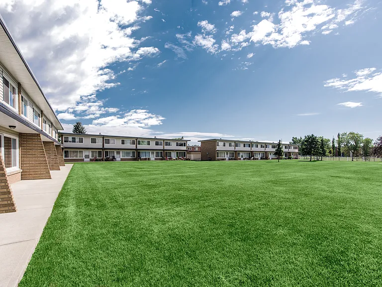 10211 Princess Elizabeth Ave NW — Photo 16