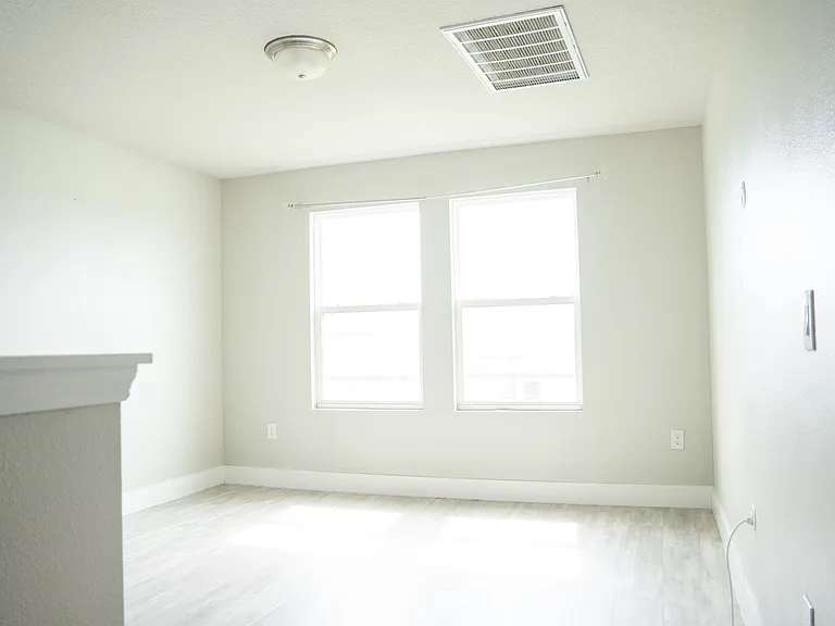 1273 Zambrana Ct — Photo 17