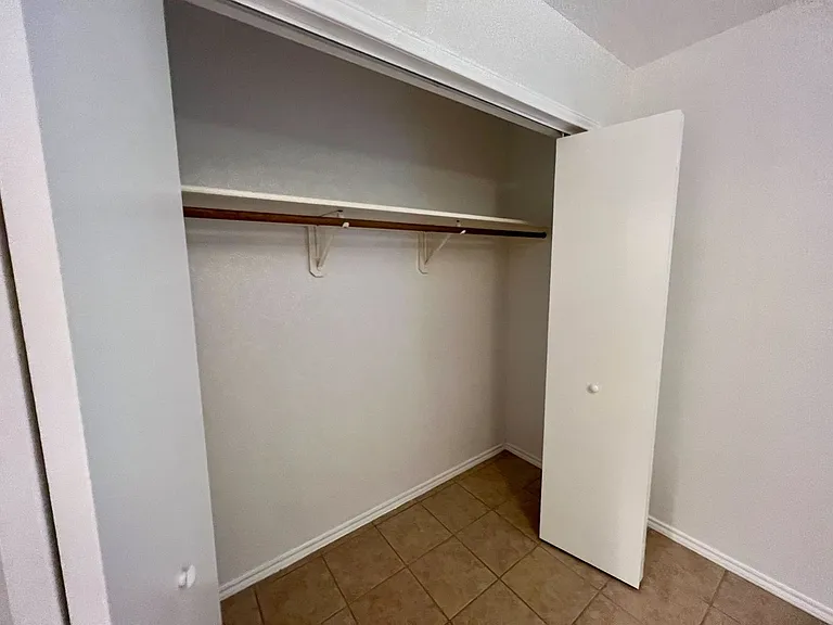 810 Station St — Photo 10