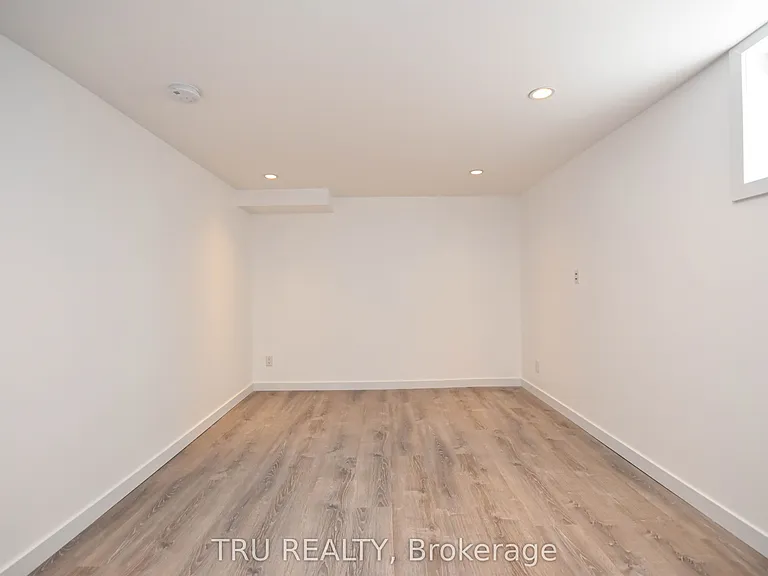 1847 Walkley Rd #B — Photo 12