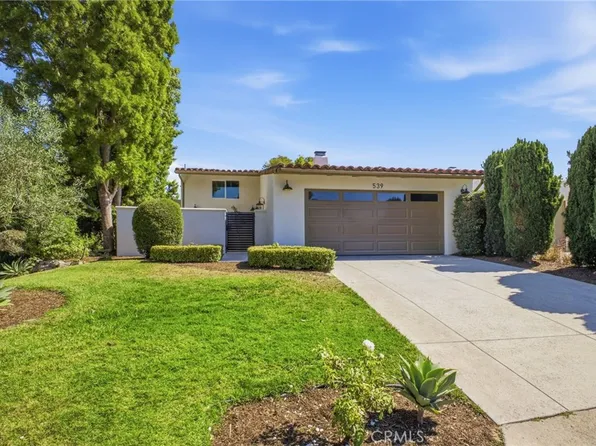 539 Vista Flora, Newport Beach, CA 92660