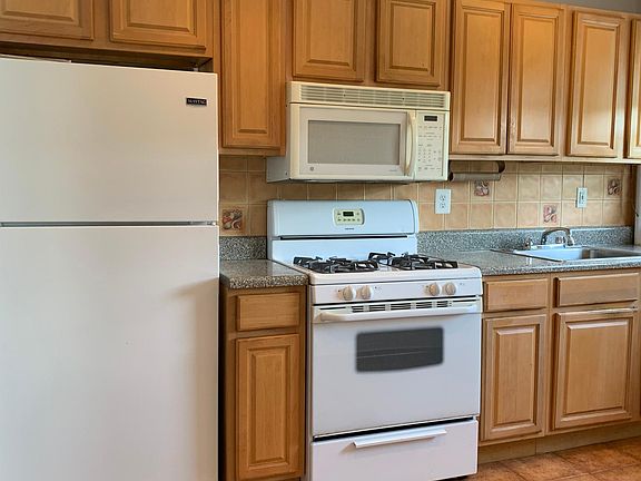 4th image of 149-15 15th Dr Floor 2