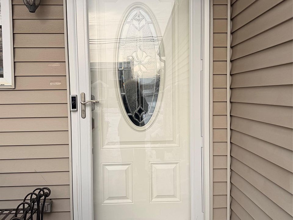 1st image of 2712 Schleigel Boulevard