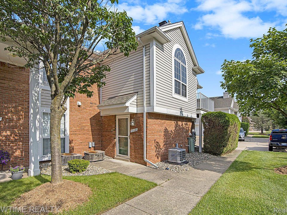 1st image of 52332 Stoneridge Dr