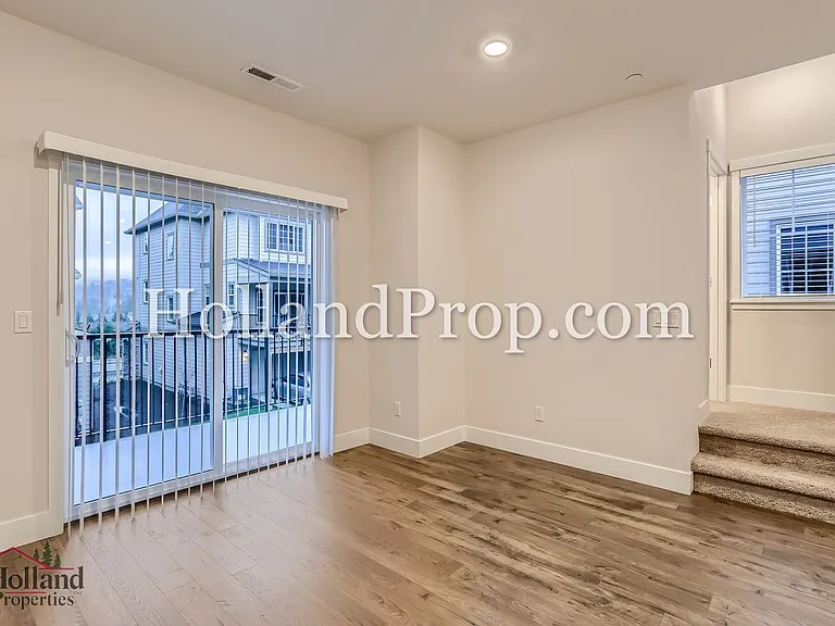 15974 NW Hosmer Ln — Photo 13