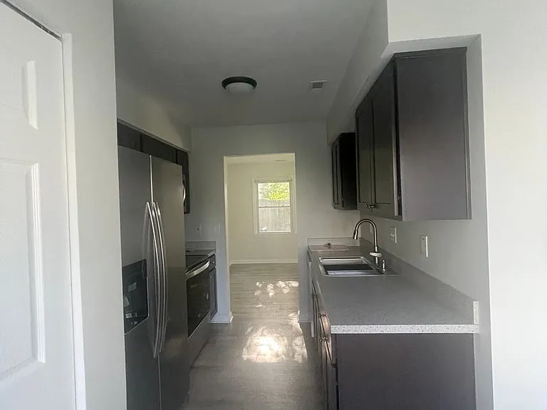 3931 Kiwanis Loop — Photo 5