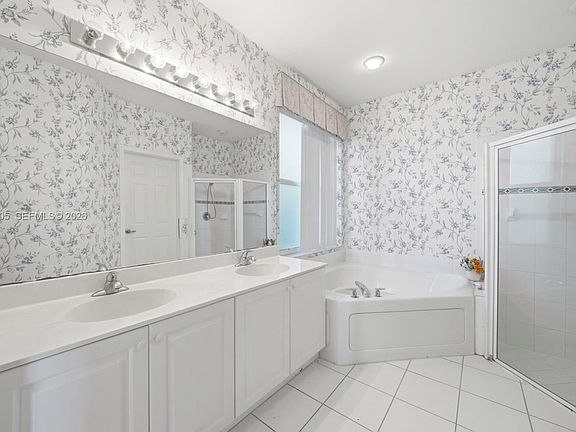 2nd image of 2513 Coral Trace Pl