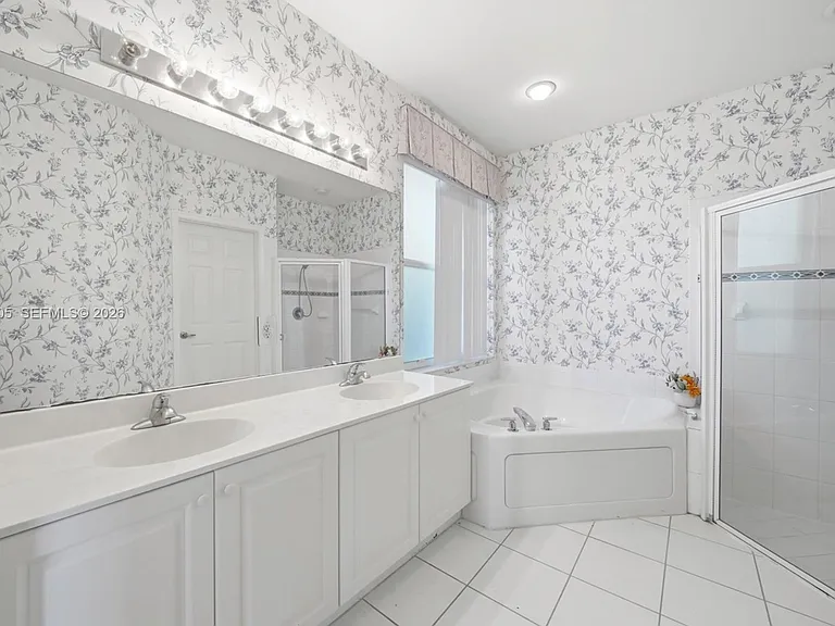 2513 Coral Trace Pl — Photo 2