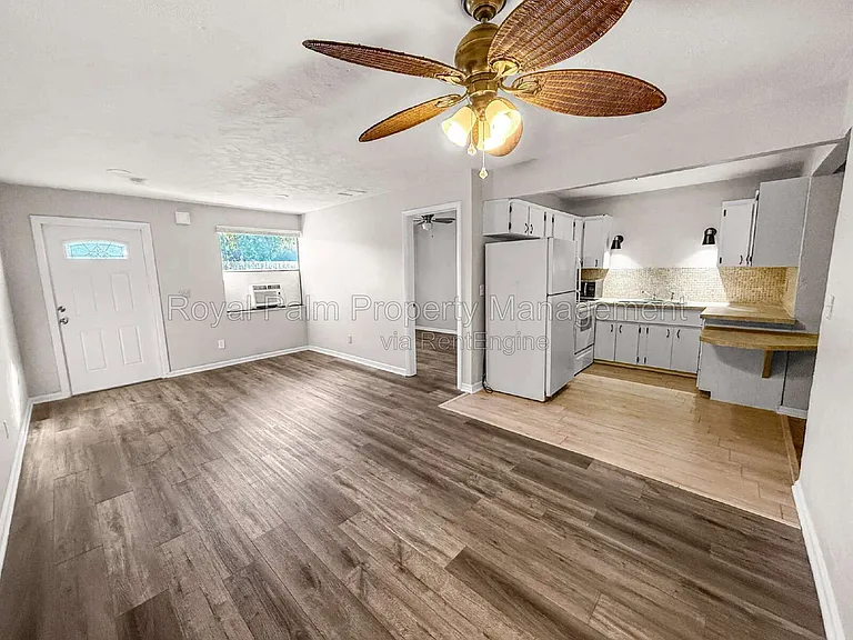 3744 Estelle Ave — Photo 1