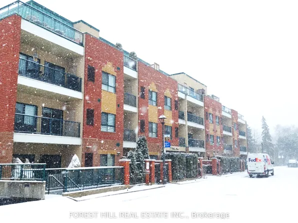 33 Wallace St #210, Vaughan, ON L4L 9L4