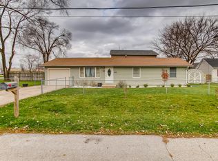 1073 Maple St, Aurora, IL 60506