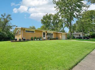 860 Virginia Rd, Highland Park, IL 60035