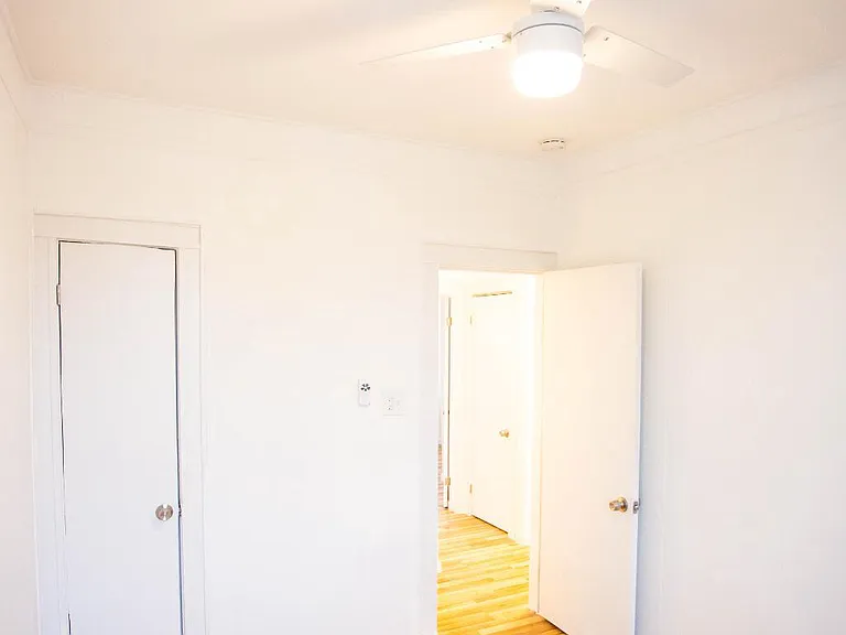 3702 Hayward Ave — Photo 10