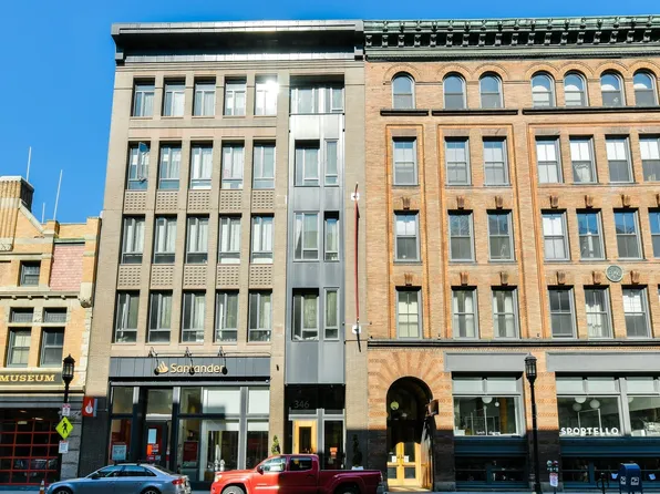 346-354 Congress St #312, Boston, MA 02210
