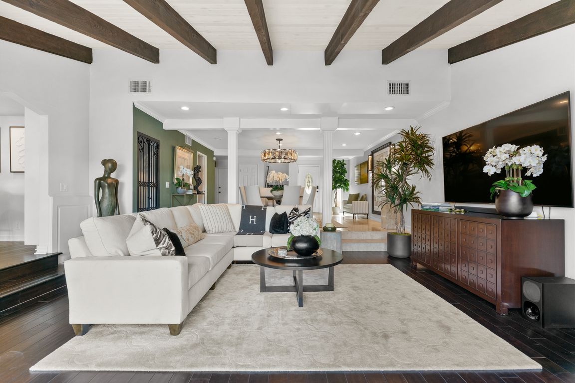 next background image