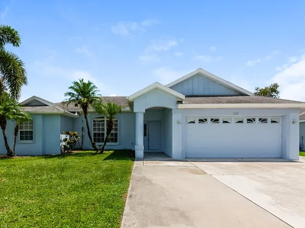 6888 Mauna Loa Blvd, Sarasota, FL 34241