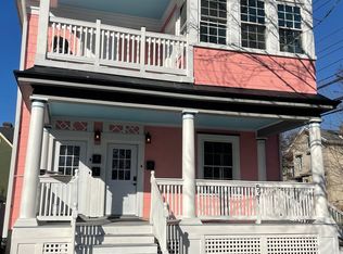 531 Straight St APT 3, Sewickley, PA 15143