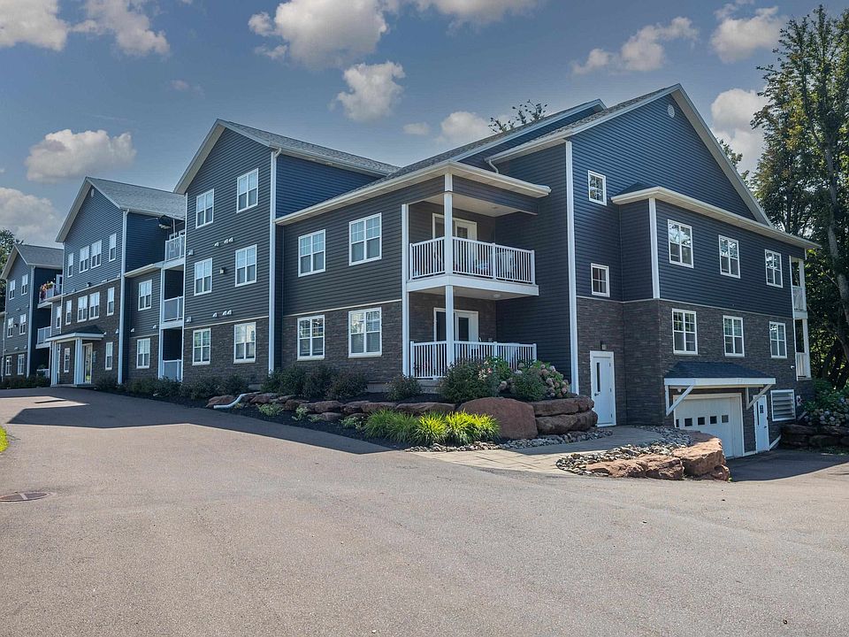 1st image of 29 Stratford Rd #204
