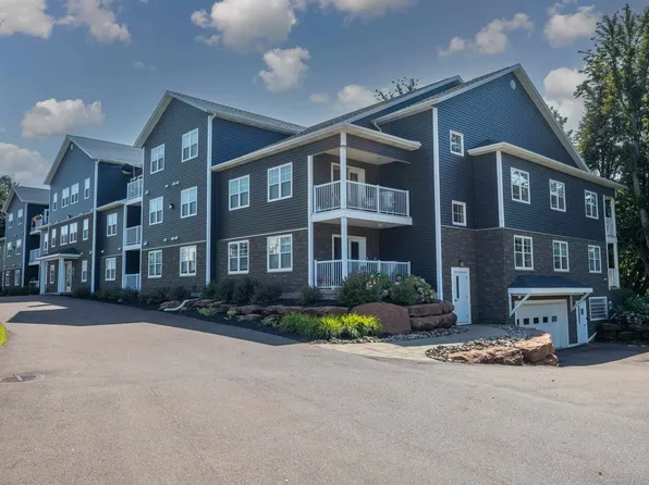 29 Stratford Rd #204, Stratford, PE C1B 1T4