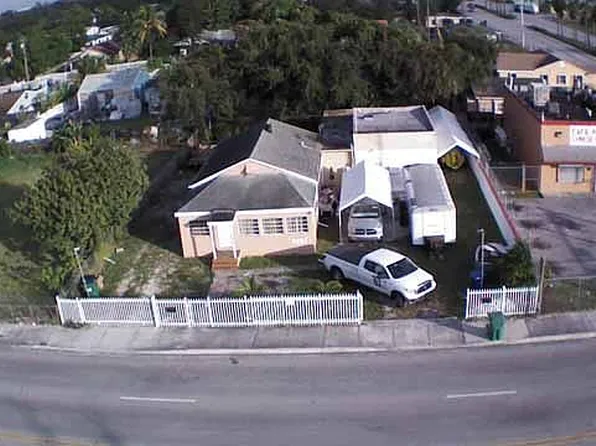 2221 NW 95th St, Miami, FL 33147