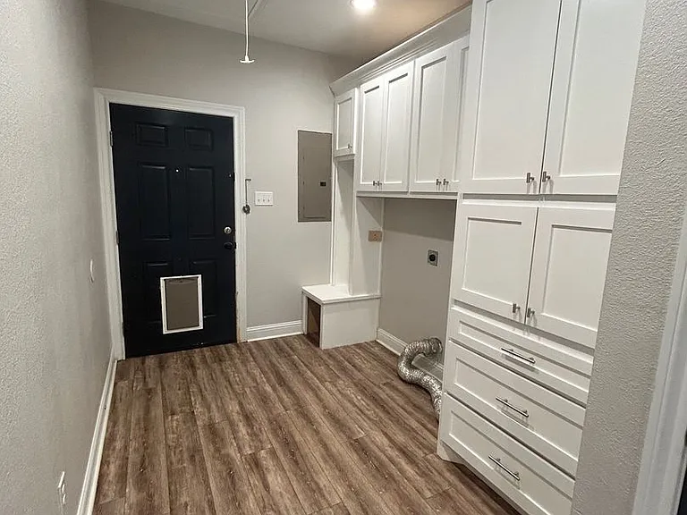 216 N Harrison St — Photo 13