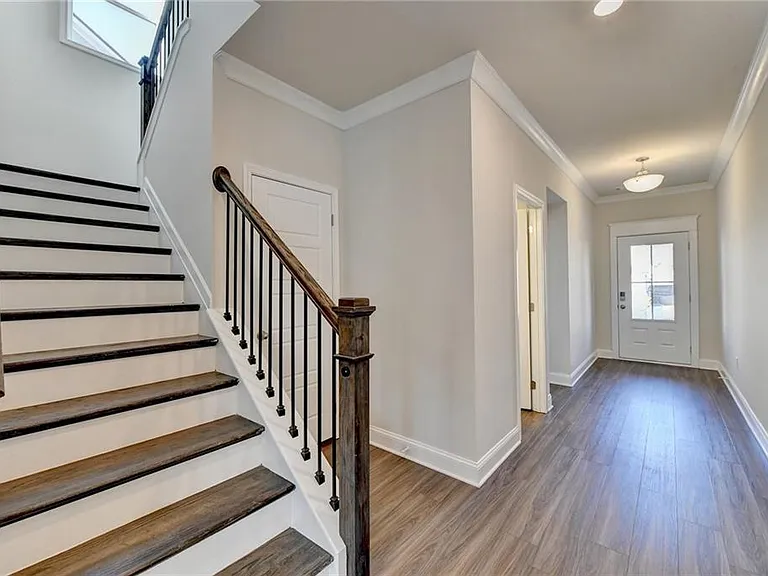 1622 Dover Creek Ln — Photo 24