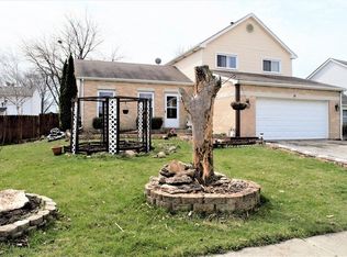 19 Dennison Dr, Glendale Heights, IL