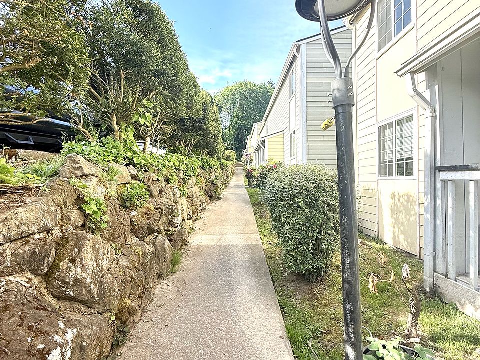 1st image of 1740 Kidd Ave SE #45
