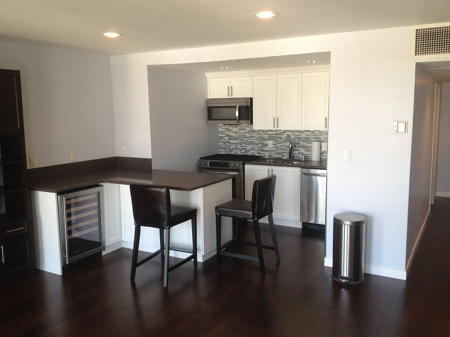 Beautiful Studio in Prime DTLA! — Photo 1