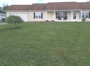 1355 Ashlyn Ct, Fowlerville, MI 48836