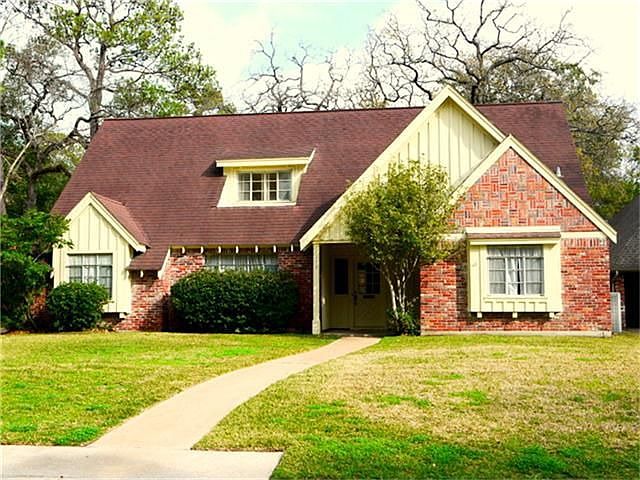 1st image of 118 Fawnlake Dr