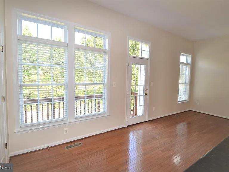 25140 Boomerang Ter — Photo 23