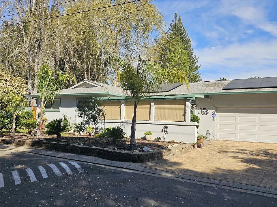 28 Meadow Way