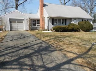 172 E Allen Ridge Rd, Springfield, MA 01118