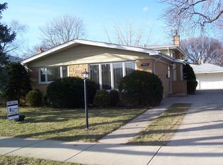 5820 Warren St, Morton Grove, IL 60053