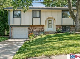 15223 Adams St, Omaha, NE 68137