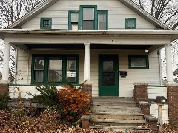 1517 12th St, Rockford, IL 61104