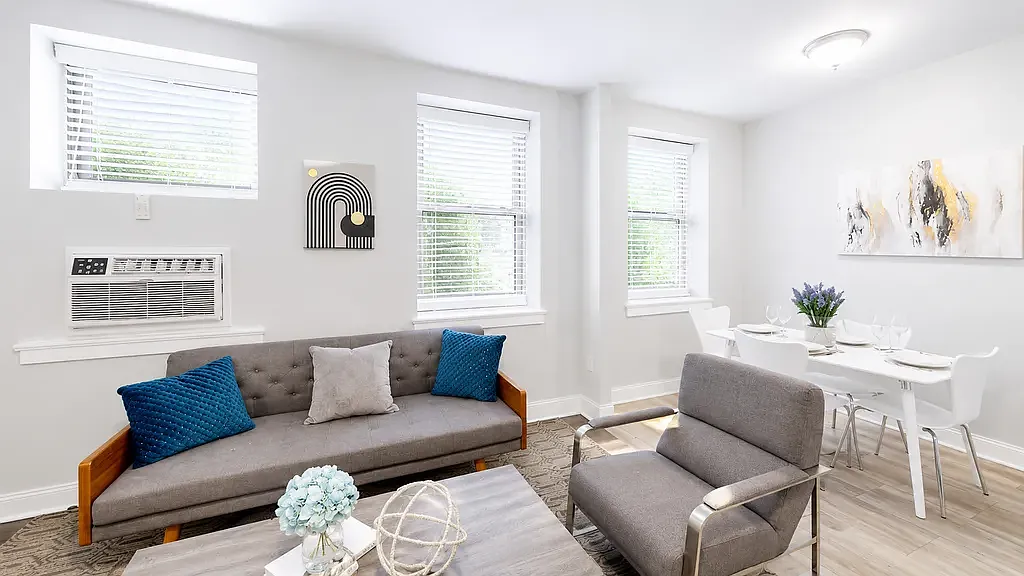 Studio, $1,049 — Photo 2