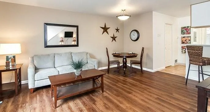 4885 Aster St — Photo 2