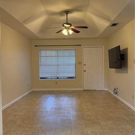 2303 Wisteria Dr — Photo 3