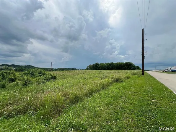 2299 Rusmar Ave, Cape Girardeau, MO 63703