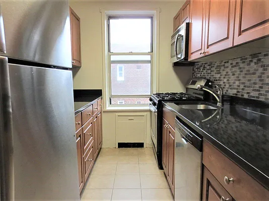 Rented by Sibling Management | media 7