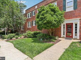 1905 N Rhodes St APT 35, Arlington, VA 22201