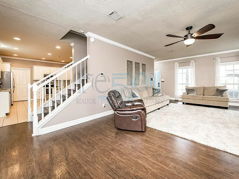 1241 Kierre Loop — Photo 9