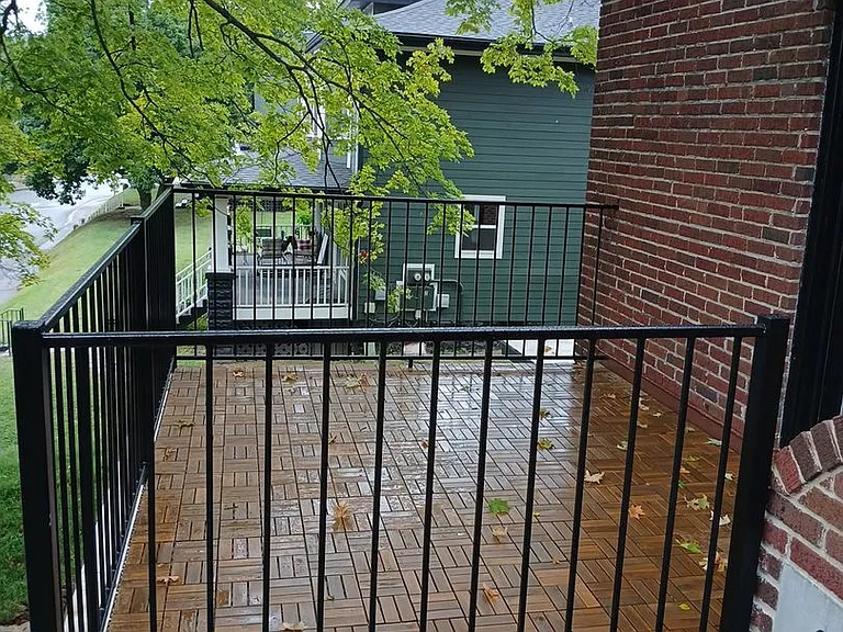 219 W Meadow St — Photo 16